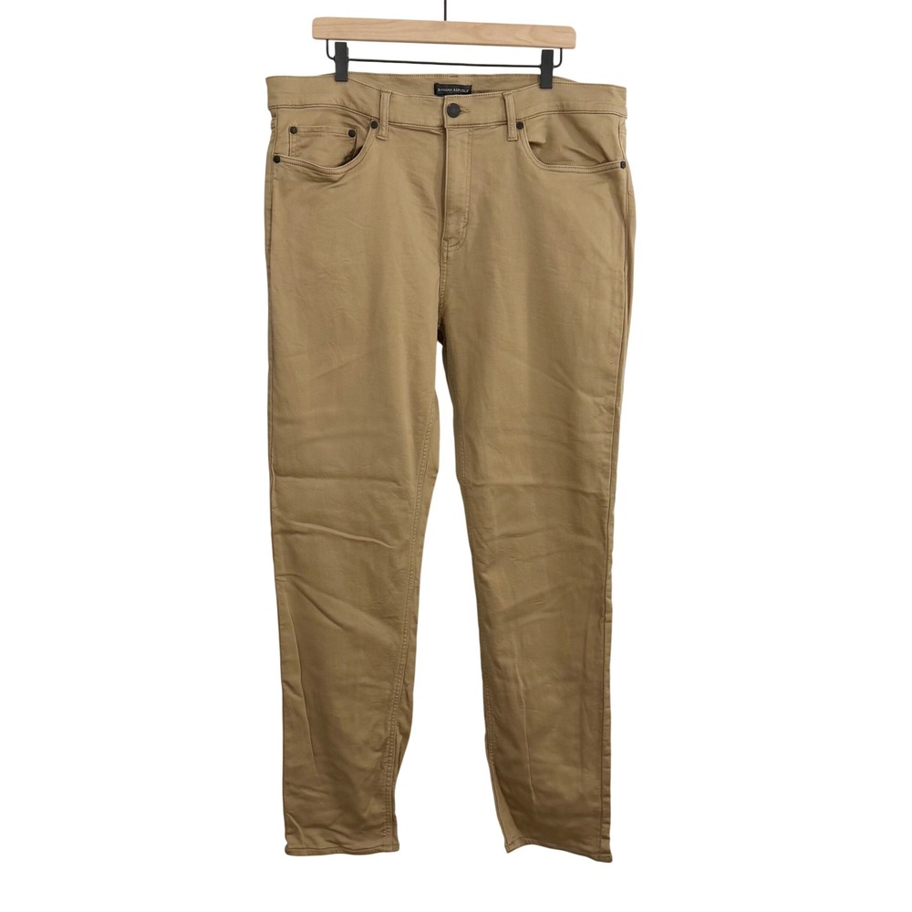 Banana Republic Khaki Slim Fit Pants Tan 38 Dadcore Workwear Casual Preppy